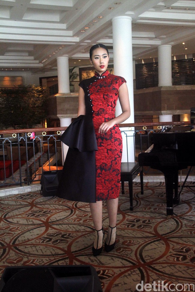 Fashion show Imlek 2020, SebastianRed dari Sebastian Gunawan menampilkan deretan busana cheongsam modern nan elegan di Grand Hyatt, Jakarta, Selasa [14/1/2020]. Foto: Mohammad Abduh/Wolipop.