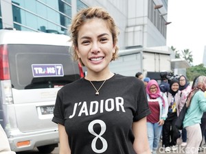 11 Kontroversi Nikita Mirzani, dari Penganiayaan hingga Dijemput Paksa Polisi