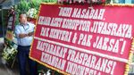 Terkait Jiwasraya, Kantor Erick Thohir Banjir Karangan Bunga