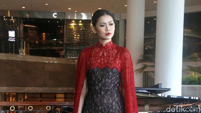 Imlek 2020, Ini 10 Gaun Cheongsam Modern dari Sebastian Gunawan