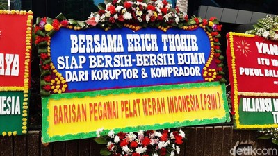 Erick Thohir Banjir Karangan Bunga (Lagi)