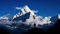 Siapa yang tidak mengenal Pegunungan Everest yang masuk ke beberapa bagian negara berbeda? Pegunungan ini pun jadi salah satu yang paling sering dicari di Google (iStock)
