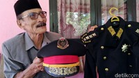 Baju seragam itu diketahui terdiri dari celana panjang, topi, pangkat, tanda kehormatan hingga sabuk. Sudadi pun bercerita mengenai pengalamanya menjadi pengikut Keraton Agung Sejagat. Sudadi mengaku datang ke Purworejo pada Minggu (12/1) karena mendapat undangan yang disampaikan seorang kenalannya ketika sama-sama aktif di Kulon Progo Development Committee (KP Dec) yang diprakarasi Toto Santoso, tahun 2014 silam.