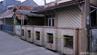 Polisi pun datang ke TKP untuk melakukan pemeriksaan terhadap kerangka manusia tersebut. Setelah dilakukan pengecekan, Polsek langsung berkoordinasi dengan INAFIS Polresta Bandung untuk melakukan olah TKP.
