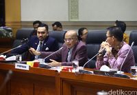 Anggota Komisi III F-PD dan PDIP Saling Sahut di Rapat dengan KPK