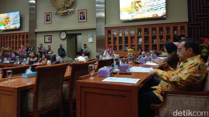 Foto: RDP Iuran BPJS Kesehatan di DPR (Anisa Indraini/detikcom) Foto: RDP Iuran BPJS Kesehatan di DPR (Anisa Indraini/detikcom)
