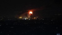 Sebuah ledakan akibat serangan udara Israel di kawasan Kota Gaza, terjadi pada Rabu (15/1) malam waktu setempat.