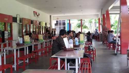 kantin kampus