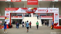 Para penonton datang sejak pagi untuk menyaksikan pertandingan Tontowi Ahmad/Apriyani Rahayu hingga Anthony Sinisuka Ginting.
