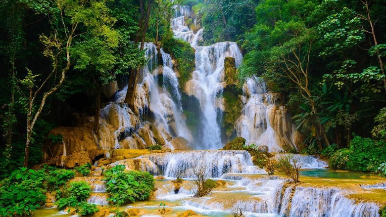 Air terjun Kuang Si Kuang Si Waterfalls, Luang Phrabang, Laos.