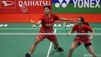 Pasangan ganda campuran Indonesia ini bertemu dengan wakil Prancis Thom Gicquel/Delphine Delrue, di babak perempat final Indonesia Masters 2020.