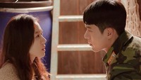 Son Ye Jin, pengusaha fashion cantik dari Korea Selatan tiba-tiba saja kesasar di perbatasan Korea Utara.  Foto: Dok. tvN