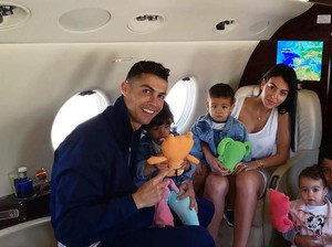 Jet Rp 1,3 Triliun Ronaldo Terbang ke Madrid, Sempat Dikira Ngungsi dari Saudi
