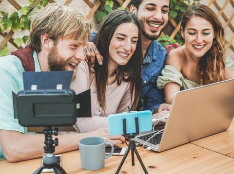 Yang Harus Diperhatikan Milenial Saat Mulai Kecanduan TikTok