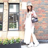 Dalam wawancara sebelumnya, Chen juga pernah mengungkap gaya hidup sehat yang membuatnya tetap bugar di usia matang. Artis Taiwan itu mengaku berusaha menjauhi tepung terigu dan mengonsumsi beras cokelat. Ketika memasak, ia juga menggunakan lebih sedikit minyak, garam, dan gula. Foto: Facebook Chen Meifen