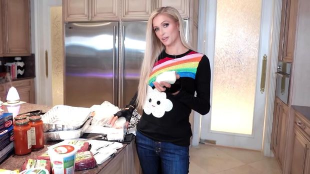 'Cooking with Paris', Acara Masak Paris Hilton yang Hits di YouTube