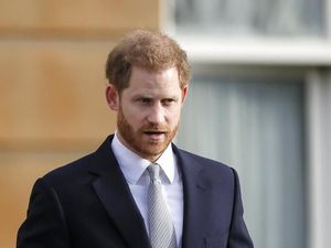 Pangeran Harry Sedih Tak Punya Jalan Lain Selain Cabut dari Kerajaan
