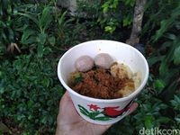 Puluhan Makanan di Kantin Atma Jaya Siap Manjakan Lidah Mahasiswa