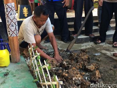 Makam di Kontrakan Raja Keraton Agung Sejagat Dibongkar Warga