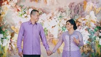 Liana Jhonlin merupakan anak pengusaha ternama Haji Isam. Memiliki followers yang cukup banyak di Instagram, Liana membagikan momen manisnya saat dilamar oleh sang kekasih. Foto: Instagram @lianajhonlin12