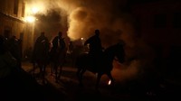 Tradisi unik tersebut diketahui telah berlangsung sejak 500 tahun yang lalu lho.