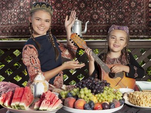 Si Cantik Uzbekistan yang Bebas Visa buat Paspor RI