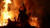Tradisi Luminaria diselenggarakan untuk memurnikan hewan dan melindungi mereka selama satu tahun mendatang.