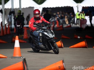 Diterpa Krisis Chip, Honda Tetap Pede Jual 4,5 Juta Motor Tahun Ini