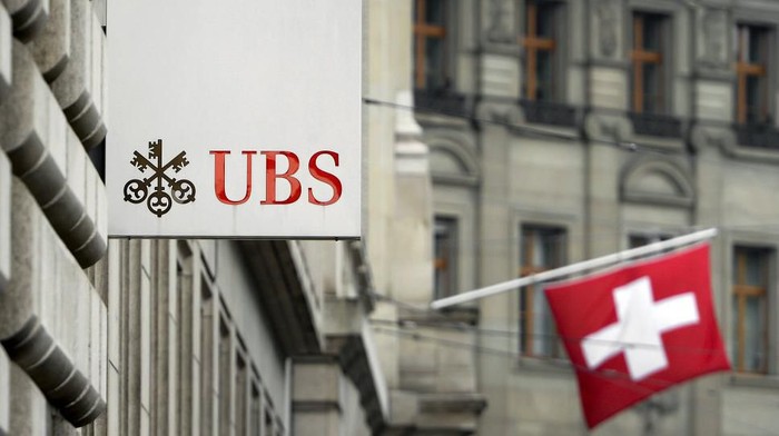 Foto ilustrasi: UBS, Bank di Swiss yang jadi klaim tidak benar bahwa bank ini menjadi tempat penyimpanan harta raja-raja Nusantara. (Fabrice Coffrini/AFP)