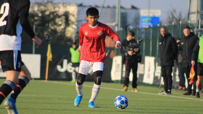 Pemain Garuda Select, Edgar Amping
