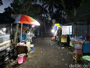 Beginilah Suasana Keraton Agung Sejagat Saat Malam Hari
