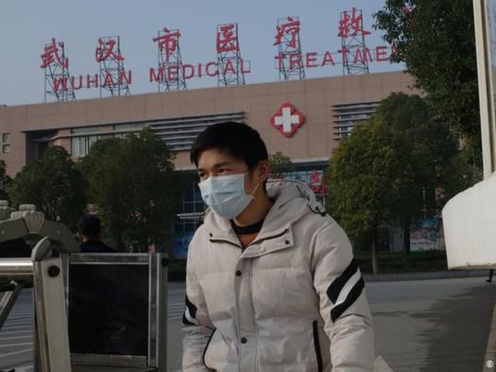 Cina Laporkan Kematian Kedua Akibat Virus Corona Jenis Baru Cina Laporkan Kematian Kedua Akibat Virus Corona Jenis Baru (Getty Images/AFP/N. Celis)