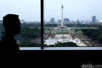 Urutan Misteri Penebangan Pohon di Monas yang Kini Jadi Gelondongan