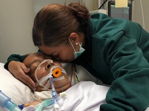 Ekki Soekarno Sakit Paru-paru Basah, Soraya Haque Ingin Menua Bersama