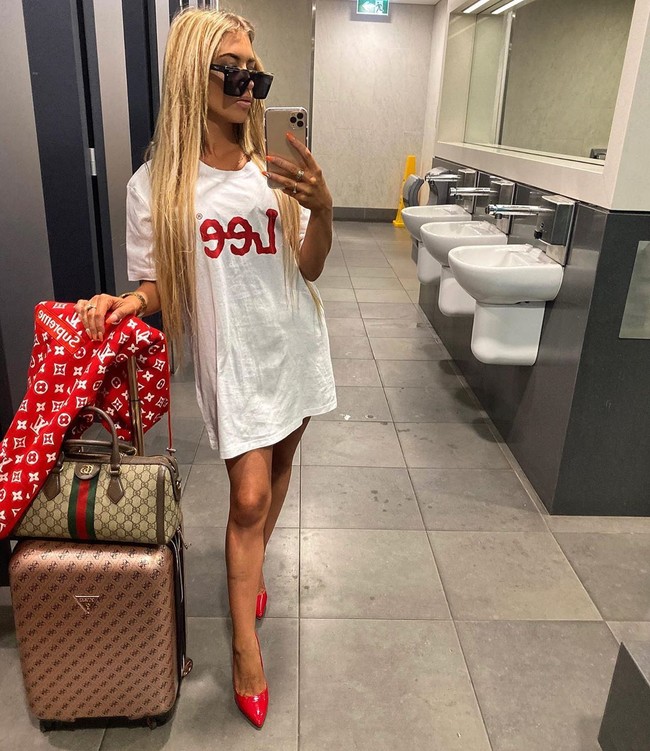 Di luar pengadilan, pengacara pembelanya, Campbell MacCallum, mengatakan bahwa Azzra sedang memikirkan perubahan kariernya dan ingin terjun ke dalam politik.Foto: Instagram