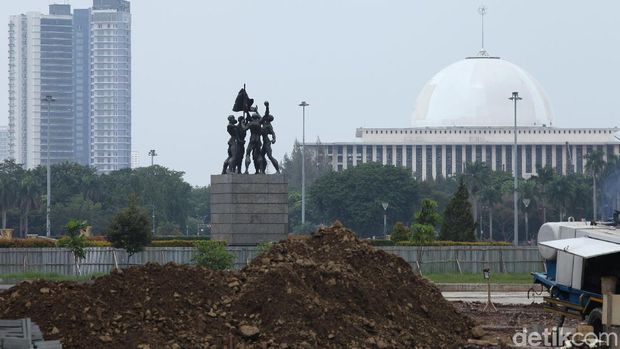 Revitalisasi Monas / 