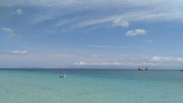 Teluk Biru di Banyuwangi