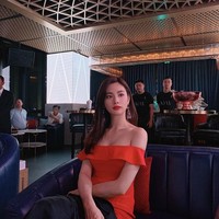 Selain sering dinominasikan TC Candler, ia juga pernah masuk daftar wanita tercantik dalam Independent Critics List of 100 Most Beautiful Faces pada tahun 2013 di peringkat kedua dan diperingkat pertama pada 2014 dan 2015. (Foto: Instagram/@jin_a_nana)