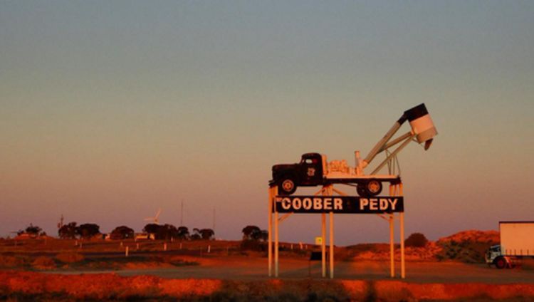 Penampakan Rumah Bawah Tanah yang Dibangun di Bekas Tambang Batu