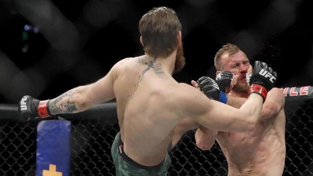 Kalah dari McGregor, Cowboy Dilarang Tampil Enam Bulan