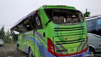 Waka Polres Subang Kompol Ahmad Faisal Pasaribu menduga kecelakaan ini akibat sistem pengereman yang tak berfungsi. Dugaan sementara tapi ini masih sementara karena nanti akan olah TKP, buat alami rem blong, sopir hilang kendali dan melaju kencang hingga terguling di tikungan, kata Faisal.