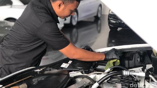 8 Tips Memilih Mobil Bekas Pasca Banjir