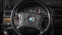 Mobil ini memiliki sejumlah fitur untuk memudahkan mobilitas pengemudi saat berkendara. Istimewa/Dok. Celebrity Cars.
