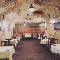 Tinggal di kota bawah tanah seperti ini mungkin tidaklah mudah karena kamu perlu beradaptasi terlebih dahulu, terutama bagi orang-orang yang memiliki phobia pada ruangan kecil atau sempit. Karena bukan tidak mungkin kota bawah tanah ini juga bisa membuatmu menjadi tidak nyaman loh... (Foto: Dok. Buzznick)