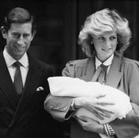Pencopotan gelar Pangeran Harry seperti membuka luka lama yang dulu pernah dialami oleh sang ibu, mendiang Putri Diana. Ia juga kehilangan gelar Her Royal Highness sebagai konsekuensi atas perceraiannya dari Pangeran Charles pada 1996. (Foto: Steve Wood/Daily Express/Hulton Archive/Getty Images)