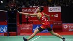 Senyum Ceria Ratchanok Intanon Usai Jadi Juara Tunggal Putri