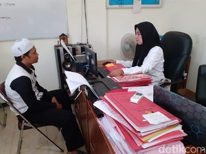 Ustaz yang Cabuli 3 Santriwati Dikenal Punya Modus Tes Keperawanan