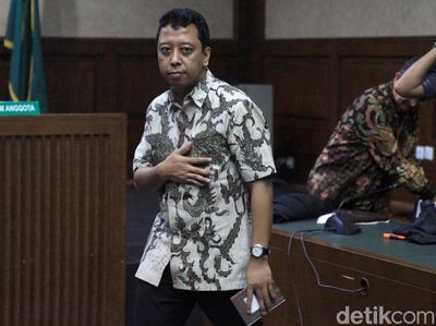 Tok! Romahurmuziy Divonis 2 Tahun Penjara