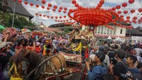 Kirab budaya Grebeg Sudiro 2020 berlangsung meriah saat digelar di Pasar Gede, Solo, Minggu (19/1) kemarin.
