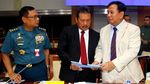 Gaya Menhan Prabowo Saat Bahas Natuna Bareng Komisi I DPR